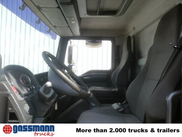 MAN TGL 8.210 BL 4x2 - Curtain side truck: picture 2 MAN TGL 8.210 BL 4x2 - Curtain side truck: picture 2
