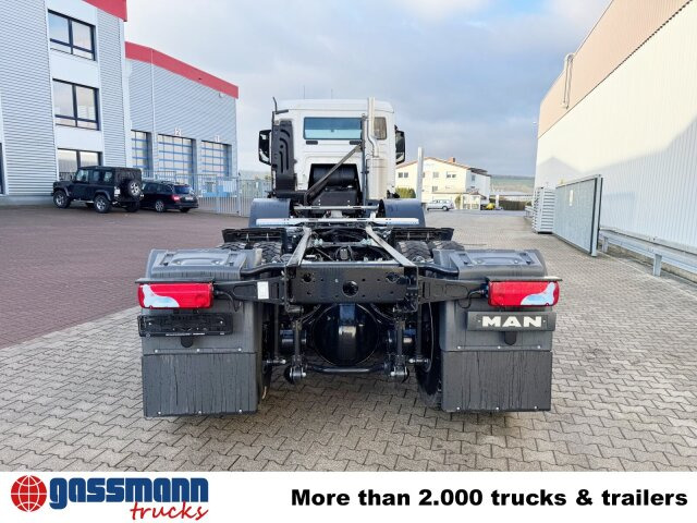 New Cab chassis truck MAN TGS 41.440 8x4 BB: picture 11