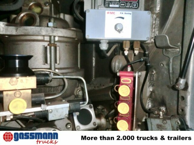 Mercedes-Benz SK 1824 L 4x2, Esterer Tankaufbau ca. 13.100l, 2 - Tanker truck: picture 3 Mercedes-Benz SK 1824 L 4x2, Esterer Tankaufbau ca. 13.100l, 2 - Tanker truck: picture 3