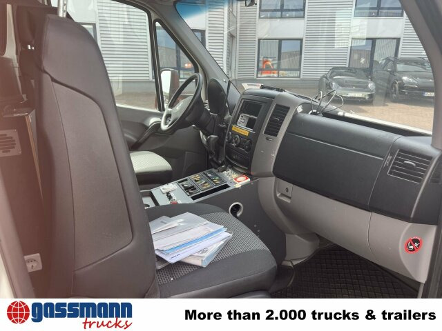 Mercedes-Benz Sprinter 516 CDI 4x2, Rettungswagen, Bi-Xenon - Panel van: picture 5 Mercedes-Benz Sprinter 516 CDI 4x2, Rettungswagen, Bi-Xenon - Panel van: picture 5