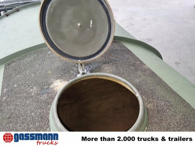 Renault Midliner S170 4x4, 6000l Wassertank - Tanker truck: picture 4 Renault Midliner S170 4x4, 6000l Wassertank - Tanker truck: picture 4