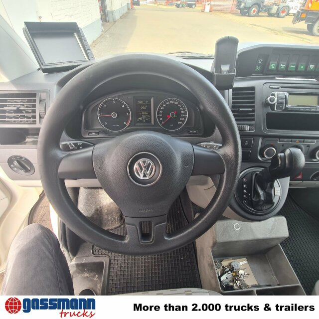 Volkswagen T5 2.0 TDI, Krankenwagen - Ambulance: picture 4 Volkswagen T5 2.0 TDI, Krankenwagen - Ambulance: picture 4