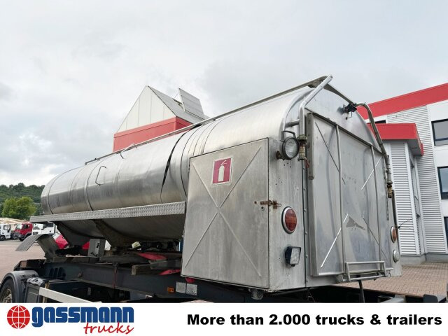 Wassertank 10.000l, 3 Kammern - Tanker truck: picture 4 Wassertank 10.000l, 3 Kammern - Tanker truck: picture 4
