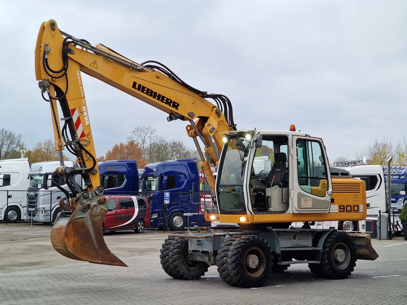 Liebherr A900C - 95 KW - Central Greasing - - Wheel excavator: picture 3 Liebherr A900C - 95 KW - Central Greasing - - Wheel excavator: picture 3
