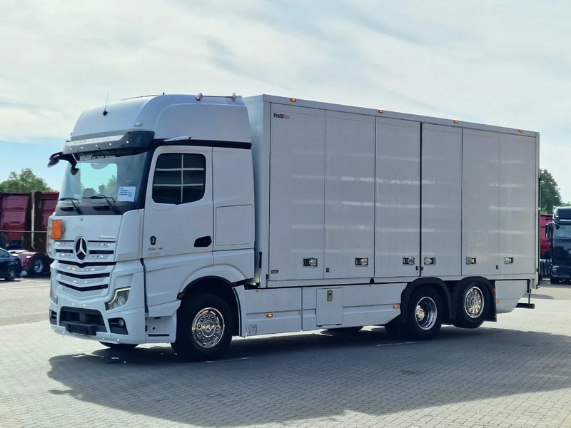 Mercedes-Benz Actros 2545 6x2*4 - Box with sidedoors - Loadlift - Steering axle - Full air - Camera - Box truck: picture 3 Mercedes-Benz Actros 2545 6x2*4 - Box with sidedoors - Loadlift - Steering axle - Full air - Camera - Box truck: picture 3