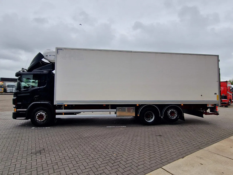 Scania P320 6x2*4 - Thermoking T-1200 R Frigo - Zepro Loadlift - Euro 6 - Steering axle - Full air - Isothermal truck: picture 4 Scania P320 6x2*4 - Thermoking T-1200 R Frigo - Zepro Loadlift - Euro 6 - Steering axle - Full air - Isothermal truck: picture 4