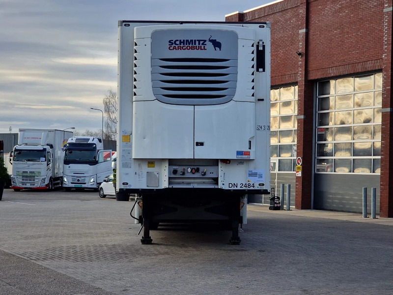 Schmitz Cargobull SCB*S3B - Frigo Schmitz - Hooks/Rohrbahnen/Vleeshang - ATP/FRC - Pallet box - Isothermal semi-trailer: picture 3 Schmitz Cargobull SCB*S3B - Frigo Schmitz - Hooks/Rohrbahnen/Vleeshang - ATP/FRC - Pallet box - Isothermal semi-trailer: picture 3