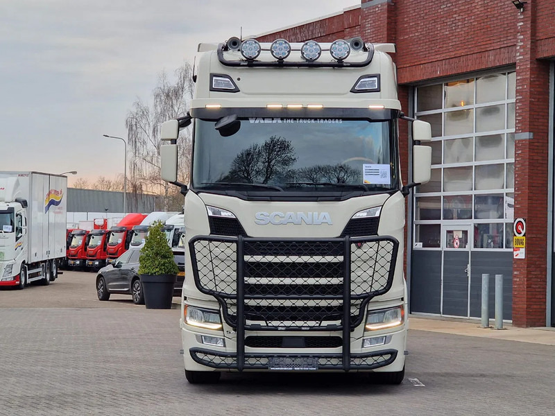 Scania 540S NGS Highline 6x4 - Retarder - 3.15 WB - Full air - Leather - Bull bar - Tractor unit: picture 2 Scania 540S NGS Highline 6x4 - Retarder - 3.15 WB - Full air - Leather - Bull bar - Tractor unit: picture 2