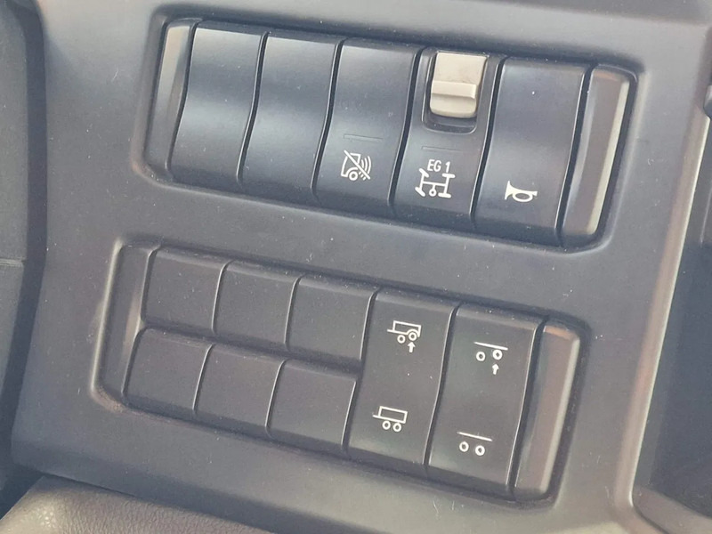 Tractor unit Scania S500 NGS Highline 6x2 - PTO/Hydraulic - Retarder - 2.95 WB - Full air - Leather: picture 16 Tractor unit Scania S500 NGS Highline 6x2 - PTO/Hydraulic - Retarder - 2.95 WB - Full air - Leather: picture 16