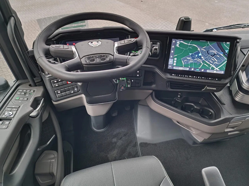 New Tractor unit Scania S560 Highline 4x2 - Full spec - Retader - Night clima - Full air - Facelift - 2x tank: picture 20