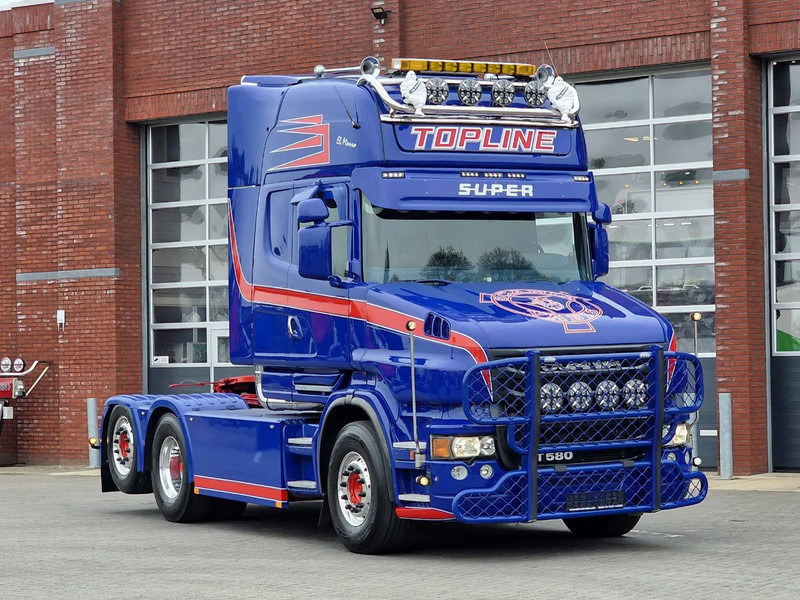 Scania T580 V8 Topline 6x2 - Original Scania Hauber / Torpedo - Manual gearbox - Show truck - Retarder - Tractor unit: picture 1 Scania T580 V8 Topline 6x2 - Original Scania Hauber / Torpedo - Manual gearbox - Show truck - Retarder - Tractor unit: picture 1