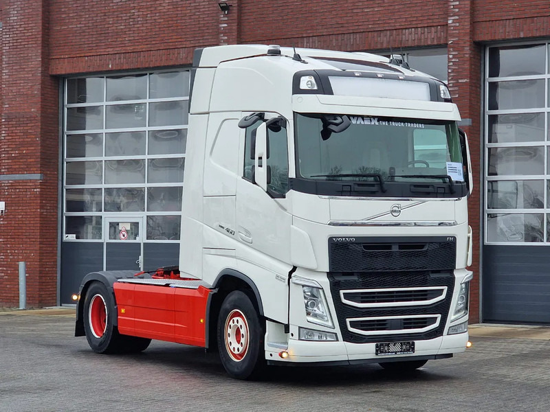 Volvo FH 13.460 Globetrotter 4x2 - I Save - Custom interior - Sliding 5th wheel - VEB+ - Tractor unit: picture 1 Volvo FH 13.460 Globetrotter 4x2 - I Save - Custom interior - Sliding 5th wheel - VEB+ - Tractor unit: picture 1