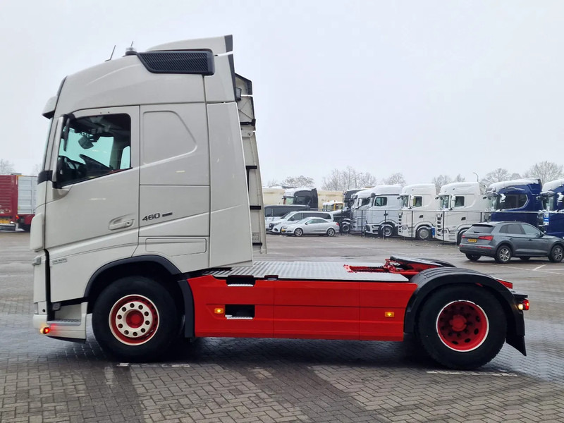 Volvo FH 13.460 Globetrotter 4x2 - I Save - Custom interior - Sliding 5th wheel - VEB+ - Tractor unit: picture 4 Volvo FH 13.460 Globetrotter 4x2 - I Save - Custom interior - Sliding 5th wheel - VEB+ - Tractor unit: picture 4