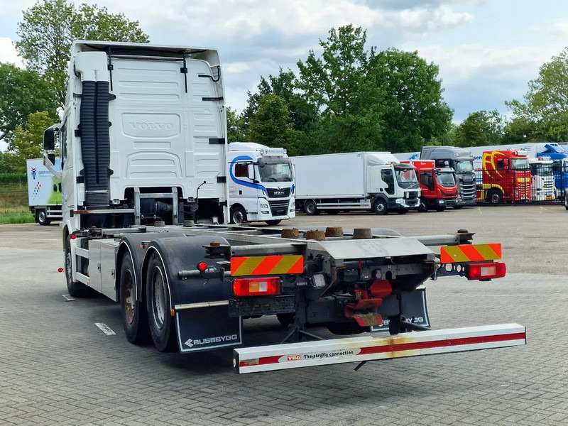 Volvo FH 13.500 Globetrotter XL 6x2 - BDF - Retarder - I parkcool - Full air - 4.90 WB - Container transporter/ Swap body truck: picture 5 Volvo FH 13.500 Globetrotter XL 6x2 - BDF - Retarder - I parkcool - Full air - 4.90 WB - Container transporter/ Swap body truck: picture 5