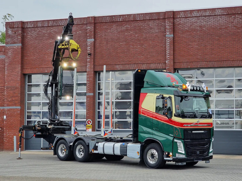 Volvo FH 13.540 6x4 - HIAB / Loglift F125Z 80 Crane - Krane - Grua year 2019 - Timber truck, Crane truck: picture 1 Volvo FH 13.540 6x4 - HIAB / Loglift F125Z 80 Crane - Krane - Grua year 2019 - Timber truck, Crane truck: picture 1