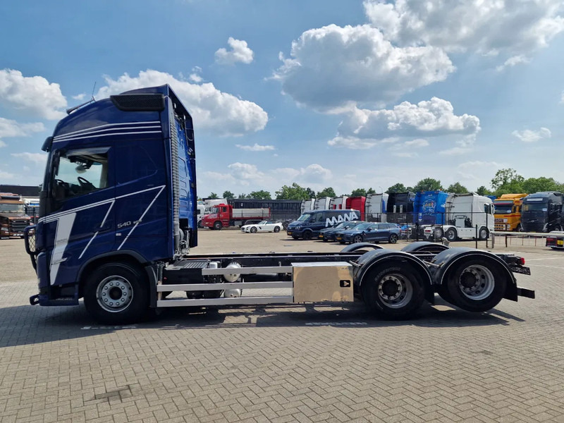 Volvo FH 13.540 Globetrotter XL 6x2 - Retarder - Full air - 4.60 WB - I shift dual clutch - Cab chassis truck: picture 4 Volvo FH 13.540 Globetrotter XL 6x2 - Retarder - Full air - 4.60 WB - I shift dual clutch - Cab chassis truck: picture 4