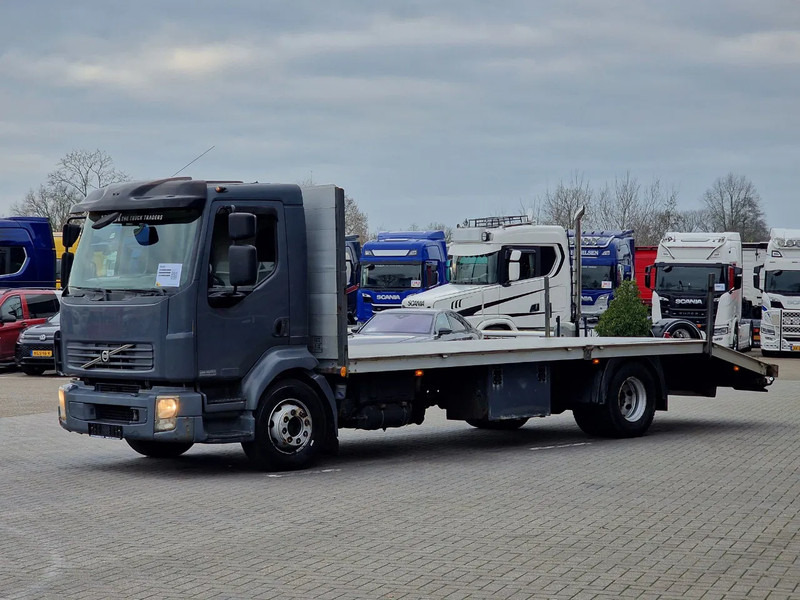 Volvo FL 240 - 4x2 - Manual gearbox - Flatbed / Car transport - Full air - Autotransporter truck: picture 3 Volvo FL 240 - 4x2 - Manual gearbox - Flatbed / Car transport - Full air - Autotransporter truck: picture 3