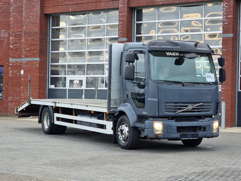 Volvo FL 240 - 4x2 - Manual gearbox - Flatbed / Car transport - Full air - Autotransporter truck: picture 1 Volvo FL 240 - 4x2 - Manual gearbox - Flatbed / Car transport - Full air - Autotransporter truck: picture 1