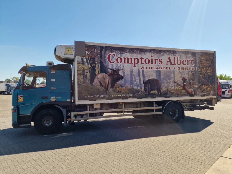 Volvo FM 12.380 4x2 - Frigo Carrier Supra - Loadlift - Hooks/Rohrbahnen/Vleeshang - Refrigerator truck: picture 4 Volvo FM 12.380 4x2 - Frigo Carrier Supra - Loadlift - Hooks/Rohrbahnen/Vleeshang - Refrigerator truck: picture 4