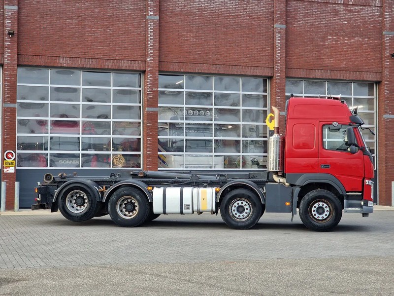 Hook lift truck Volvo FM 500 Globetrotter 8x4*4 - HYVA Hooklift - Lift axle rear - 2x steering axle - Custom interior: picture 10