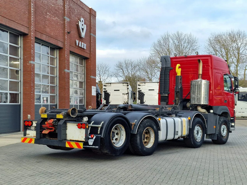 Hook lift truck Volvo FM 500 Globetrotter 8x4*4 - HYVA Hooklift - Lift axle rear - 2x steering axle - Custom interior: picture 9