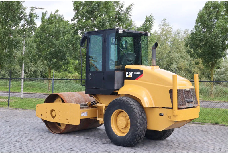 Caterpillar CS423 E | AIRCO | GOOD WORKING | BW 177 - Roller: picture 3 Caterpillar CS423 E | AIRCO | GOOD WORKING | BW 177 - Roller: picture 3