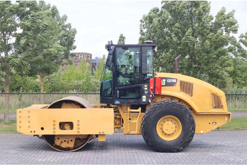 Caterpillar CS78B | TRIMBLE GPS | GOOD CONDITION - Roller: picture 1 Caterpillar CS78B | TRIMBLE GPS | GOOD CONDITION - Roller: picture 1