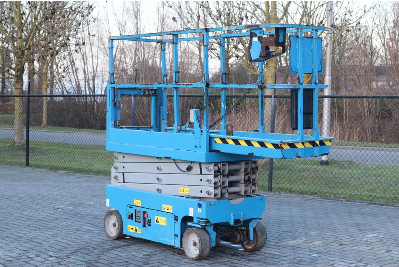 Genie GS-1932 | 7.8 METER | 227 KG - Scissor lift: picture 5 Genie GS-1932 | 7.8 METER | 227 KG - Scissor lift: picture 5
