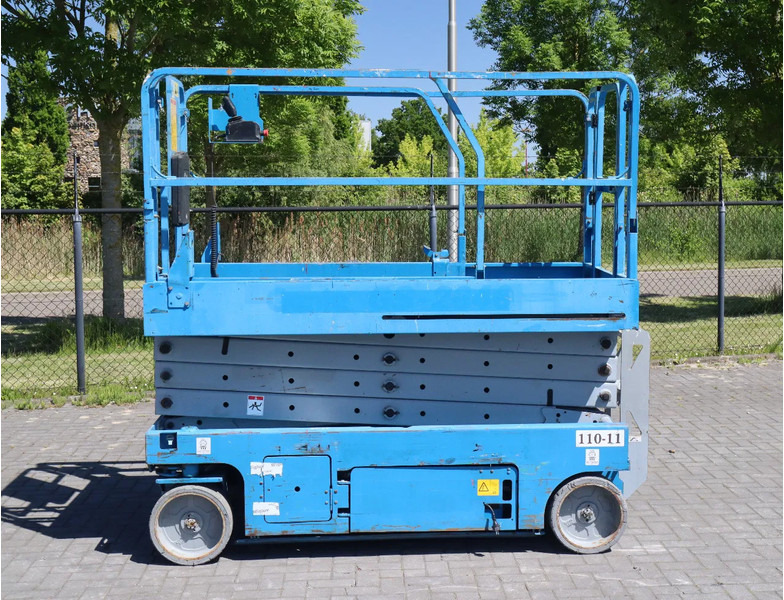 Scissor lift Genie GS-2646 | 10 METER | 454 KG: picture 1