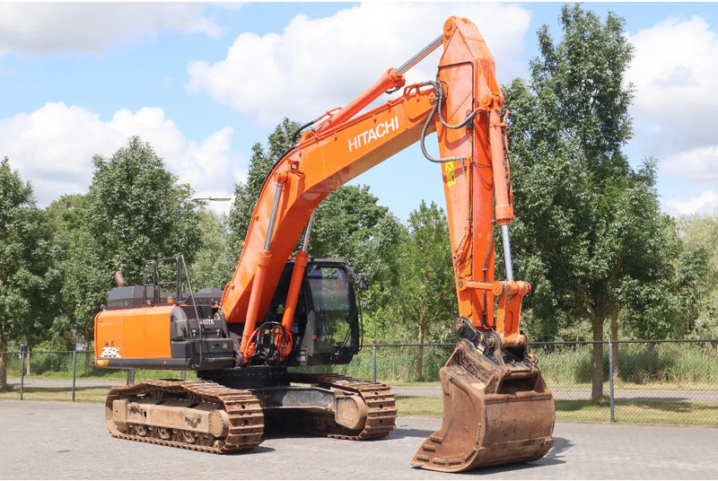 Hitachi ZX350LC-6 | GOOD UNDERCARRIAGE | BUCKET | HAMMERLINES - Crawler excavator: picture 5 Hitachi ZX350LC-6 | GOOD UNDERCARRIAGE | BUCKET | HAMMERLINES - Crawler excavator: picture 5