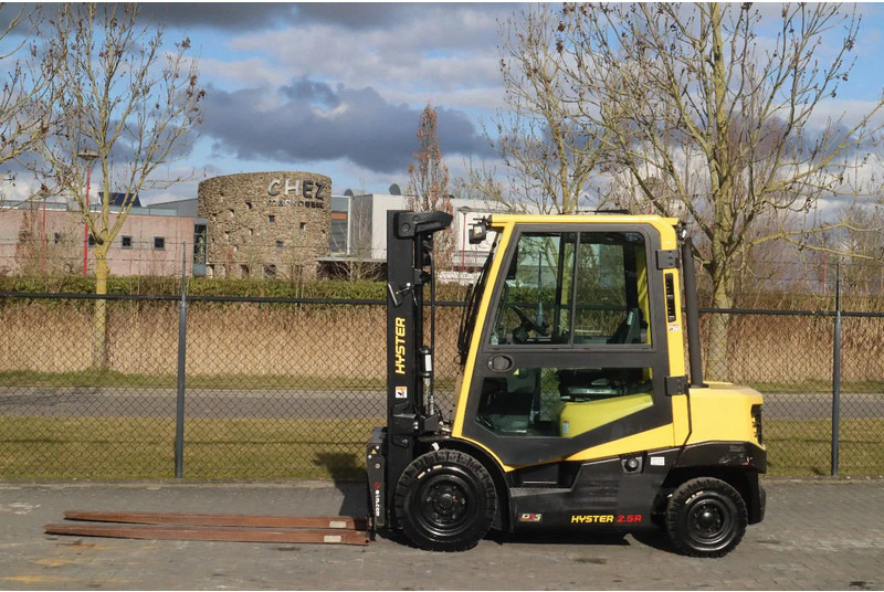 Hyster H2.5 A | BOOM SUSPENSION | SIDESHIFT | FORK EXTENTIONS | FORK POSITIONERS - Diesel forklift: picture 1 Hyster H2.5 A | BOOM SUSPENSION | SIDESHIFT | FORK EXTENTIONS | FORK POSITIONERS - Diesel forklift: picture 1