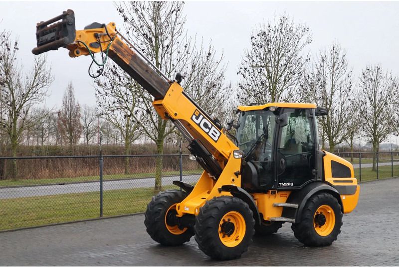 JCB TM220 T4 A | QUICK COUPLER | RIDE CONTROL - Telescopic wheel loader: picture 2 JCB TM220 T4 A | QUICK COUPLER | RIDE CONTROL - Telescopic wheel loader: picture 2