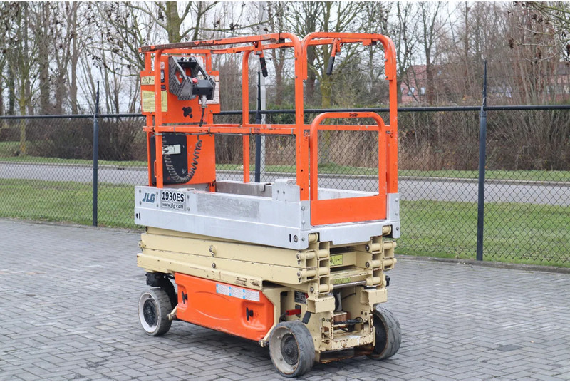 JLG 1930 ES | 7.7 METER | 230 KG - Scissor lift: picture 3 JLG 1930 ES | 7.7 METER | 230 KG - Scissor lift: picture 3