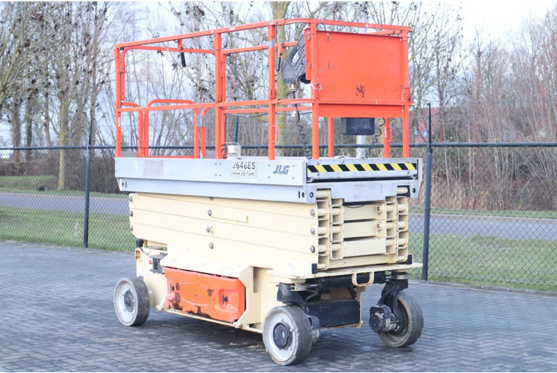 JLG 2646 ES | 10 METER | 450 KG - Scissor lift: picture 2 JLG 2646 ES | 10 METER | 450 KG - Scissor lift: picture 2