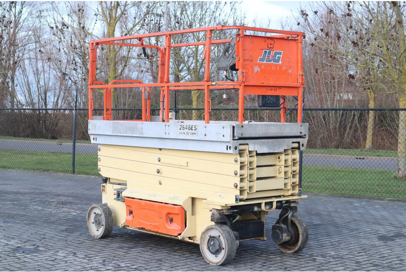 JLG 2646 ES | 10 METER | 450 KG - Scissor lift: picture 2 JLG 2646 ES | 10 METER | 450 KG - Scissor lift: picture 2