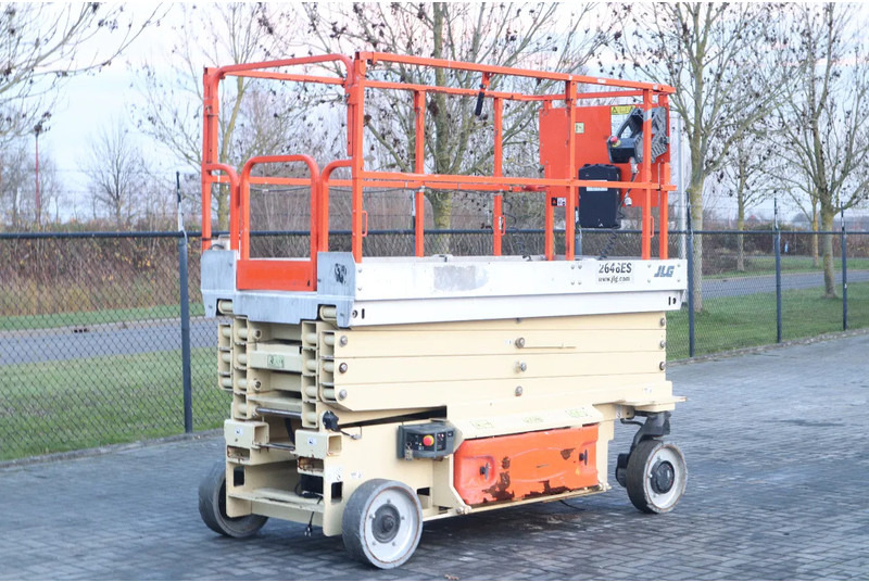 JLG 2646 ES | 10 METER | 450 KG - Scissor lift: picture 3 JLG 2646 ES | 10 METER | 450 KG - Scissor lift: picture 3