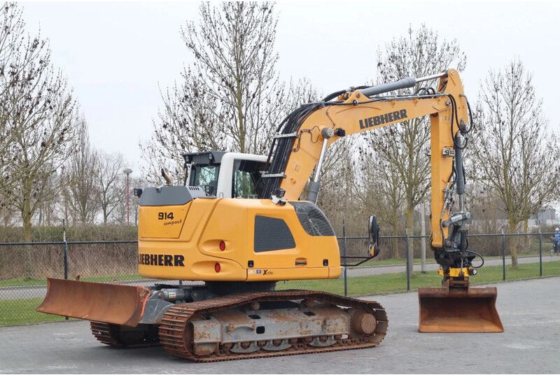 Liebherr R914 COMPACT STD | ROTOTILT | 2X BUCKET | DOZERBLADE - Crawler excavator: picture 5 Liebherr R914 COMPACT STD | ROTOTILT | 2X BUCKET | DOZERBLADE - Crawler excavator: picture 5