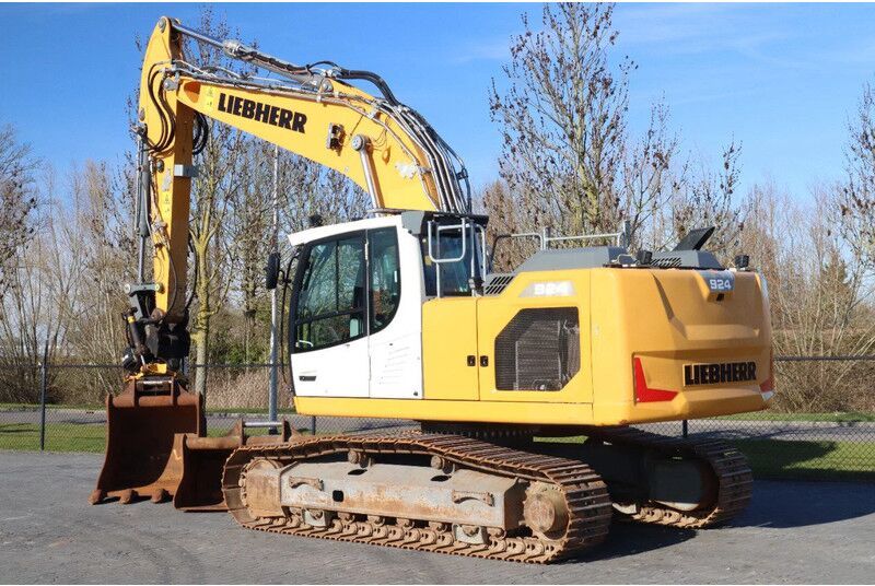 Liebherr R924 LC | ROTOTILT + GRIPPER | 2X BUCKET - Crawler excavator: picture 3 Liebherr R924 LC | ROTOTILT + GRIPPER | 2X BUCKET - Crawler excavator: picture 3
