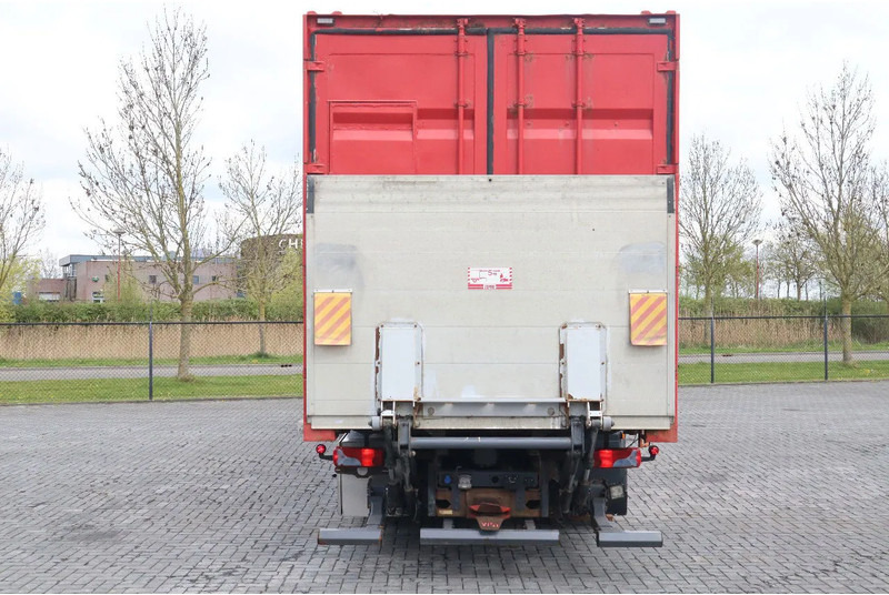 Container transporter/ Swap body truck MAN TGA 26.480 | 6X2 | RETARDER | BDF | MOBILE WORKSHOP: picture 6