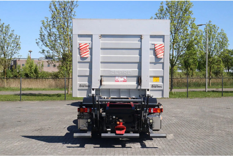 MAN TGS 26.360 | 6X2 | BDF | ONLY 80.000 KM! | EURO 5 - Cab chassis truck: picture 5 MAN TGS 26.360 | 6X2 | BDF | ONLY 80.000 KM! | EURO 5 - Cab chassis truck: picture 5