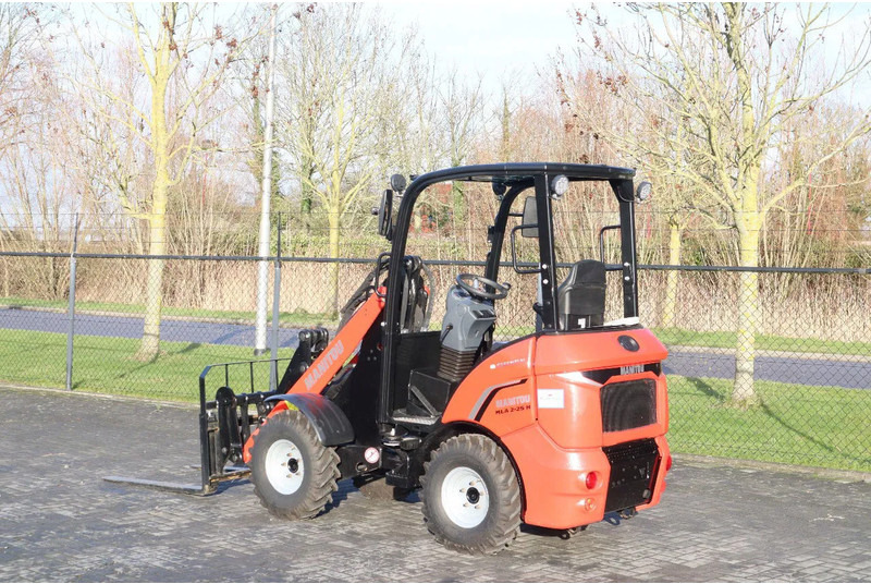 Manitou MLA 2-25 H | FORKS | 3-M WARRANTY | NEW UNUSED - Wheel loader: picture 3 Manitou MLA 2-25 H | FORKS | 3-M WARRANTY | NEW UNUSED - Wheel loader: picture 3