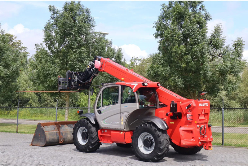 Manitou MLT 960 | SWING HYDR. QUICK COUPLER | HYDR. FORKS | BUCKET - Telescopic handler: picture 3 Manitou MLT 960 | SWING HYDR. QUICK COUPLER | HYDR. FORKS | BUCKET - Telescopic handler: picture 3