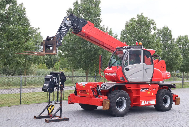 Manitou MRT 2150 + S2 | REMOTE | FORKS | 3-TON WINCH - Telescopic handler: picture 2 Manitou MRT 2150 + S2 | REMOTE | FORKS | 3-TON WINCH - Telescopic handler: picture 2