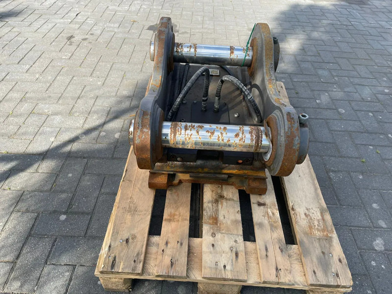 SMP S70 | QUICK COUPLER | SNELWISSEL | SCHNELLWECHSLER - Demolition shears for Construction machinery: picture 5 SMP S70 | QUICK COUPLER | SNELWISSEL | SCHNELLWECHSLER - Demolition shears for Construction machinery: picture 5