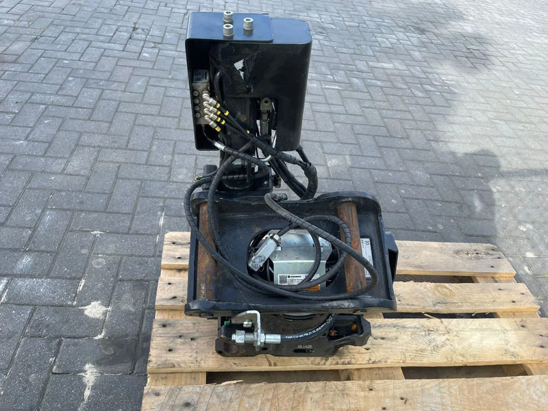 STEELWRIST X06 S40 | TILT ROTATOR | VLS | FPL | FF | NEW / UNUSED - Tiltrotator for Construction machinery: picture 5 STEELWRIST X06 S40 | TILT ROTATOR | VLS | FPL | FF | NEW / UNUSED - Tiltrotator for Construction machinery: picture 5