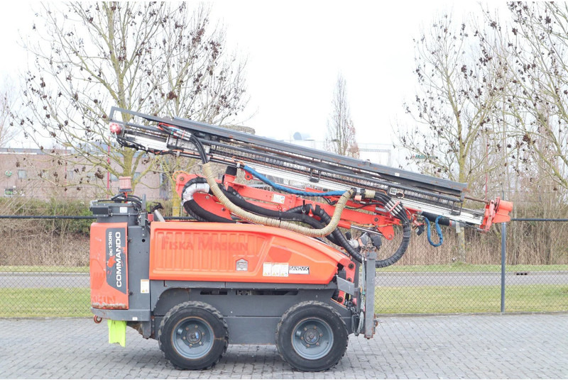 Sandvik COMMANDO DC130 Ri | SURFACE DRILLING RIG | REMOTE - Drilling rig: picture 4 Sandvik COMMANDO DC130 Ri | SURFACE DRILLING RIG | REMOTE - Drilling rig: picture 4