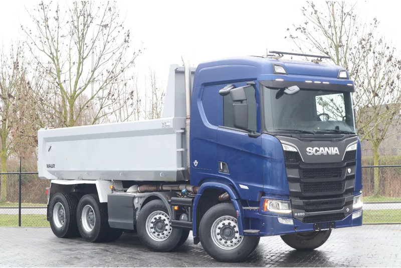 Scania R650 V8 NGS | 8X4 | FULL STEEL | BIG AXLES | RETARDER | EURO 6 - Tipper: picture 3 Scania R650 V8 NGS | 8X4 | FULL STEEL | BIG AXLES | RETARDER | EURO 6 - Tipper: picture 3