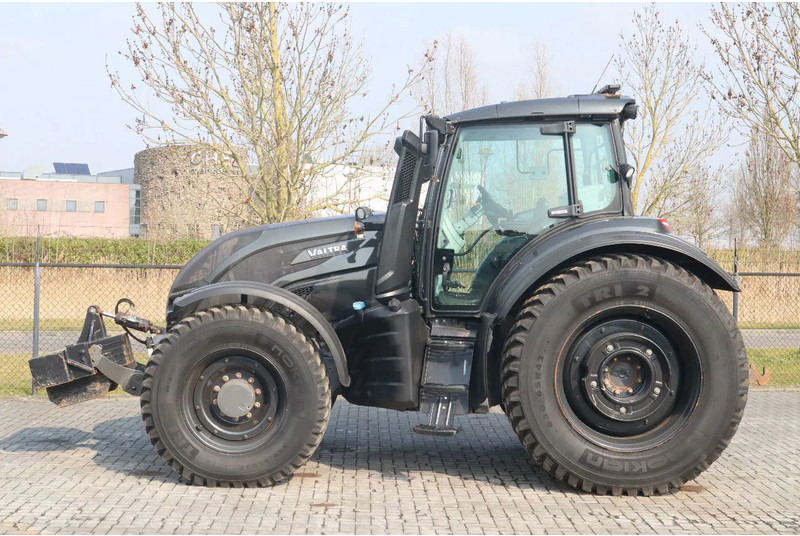 Valtra T234 D UNLIMITED | FRONT PTO | 53 KM/H | FULL OPTION - Farm tractor: picture 1 Valtra T234 D UNLIMITED | FRONT PTO | 53 KM/H | FULL OPTION - Farm tractor: picture 1