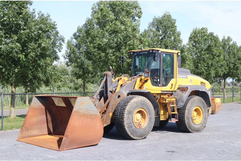 Volvo L120H | CDC | BBS | WEIGHT SYSTEM | QUICK COUPLER | BUCKET - Wheel loader: picture 2 Volvo L120H | CDC | BBS | WEIGHT SYSTEM | QUICK COUPLER | BUCKET - Wheel loader: picture 2