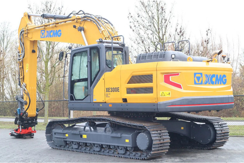XCMG XE300E | ROTOTILT R8 | CE | CUMMINS STAGE V | EC300 | SY305 | 330 - Crawler excavator: picture 3 XCMG XE300E | ROTOTILT R8 | CE | CUMMINS STAGE V | EC300 | SY305 | 330 - Crawler excavator: picture 3